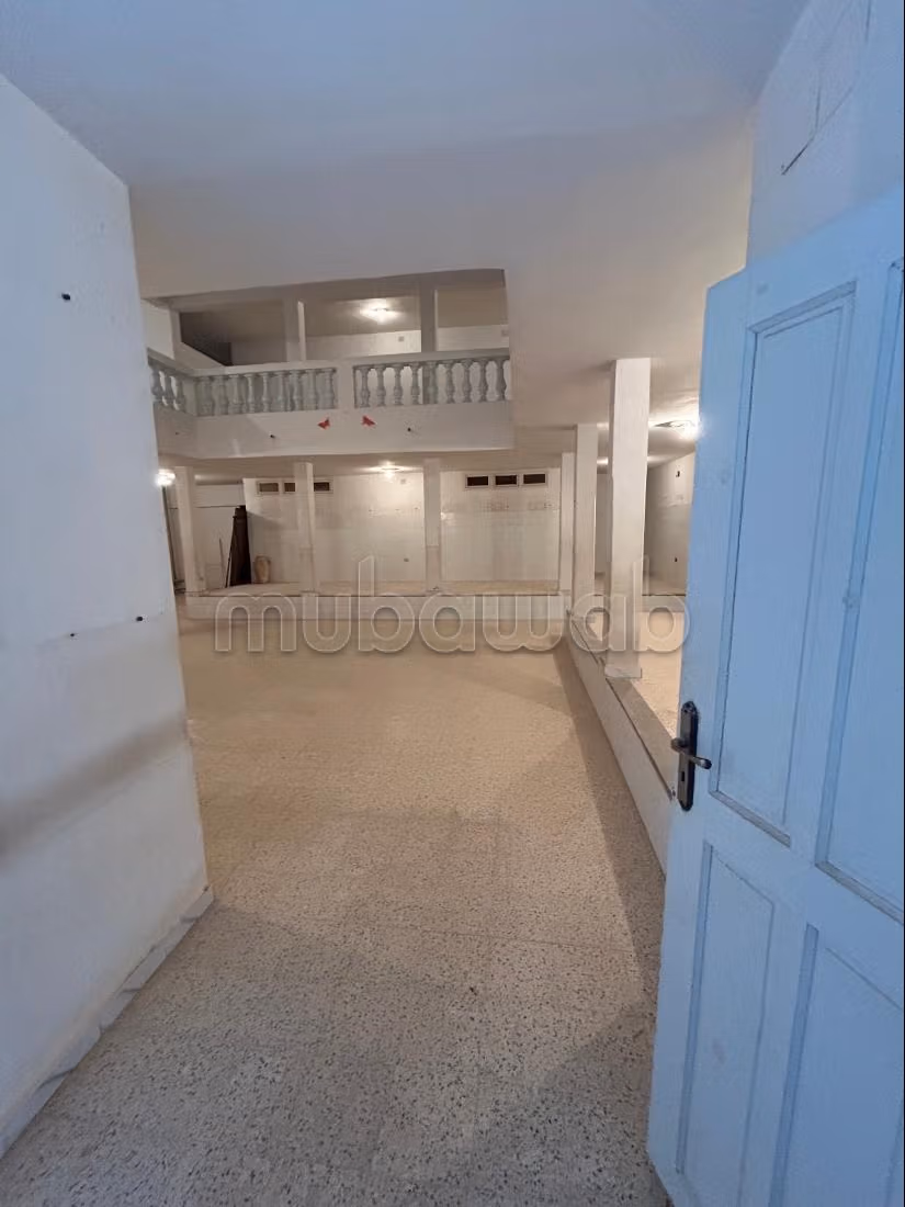 Vaste local commercial de 600 m² – Mareth 6080