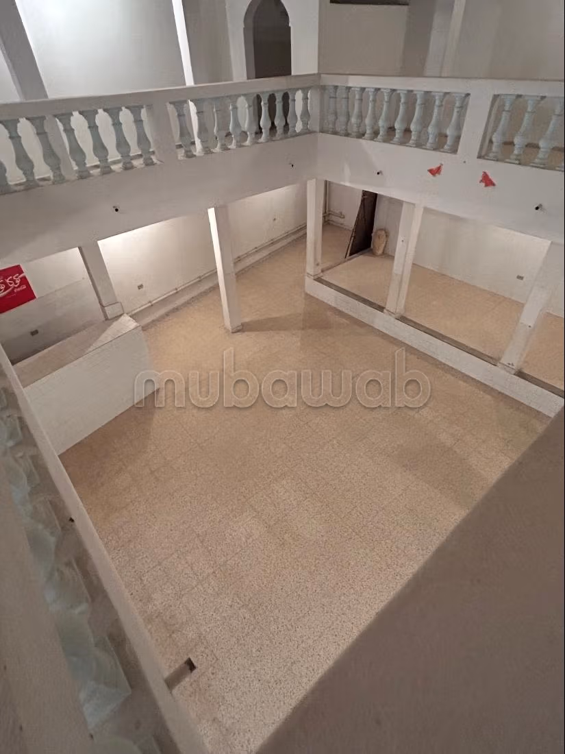 Vaste local commercial de 600 m² – Mareth 6080