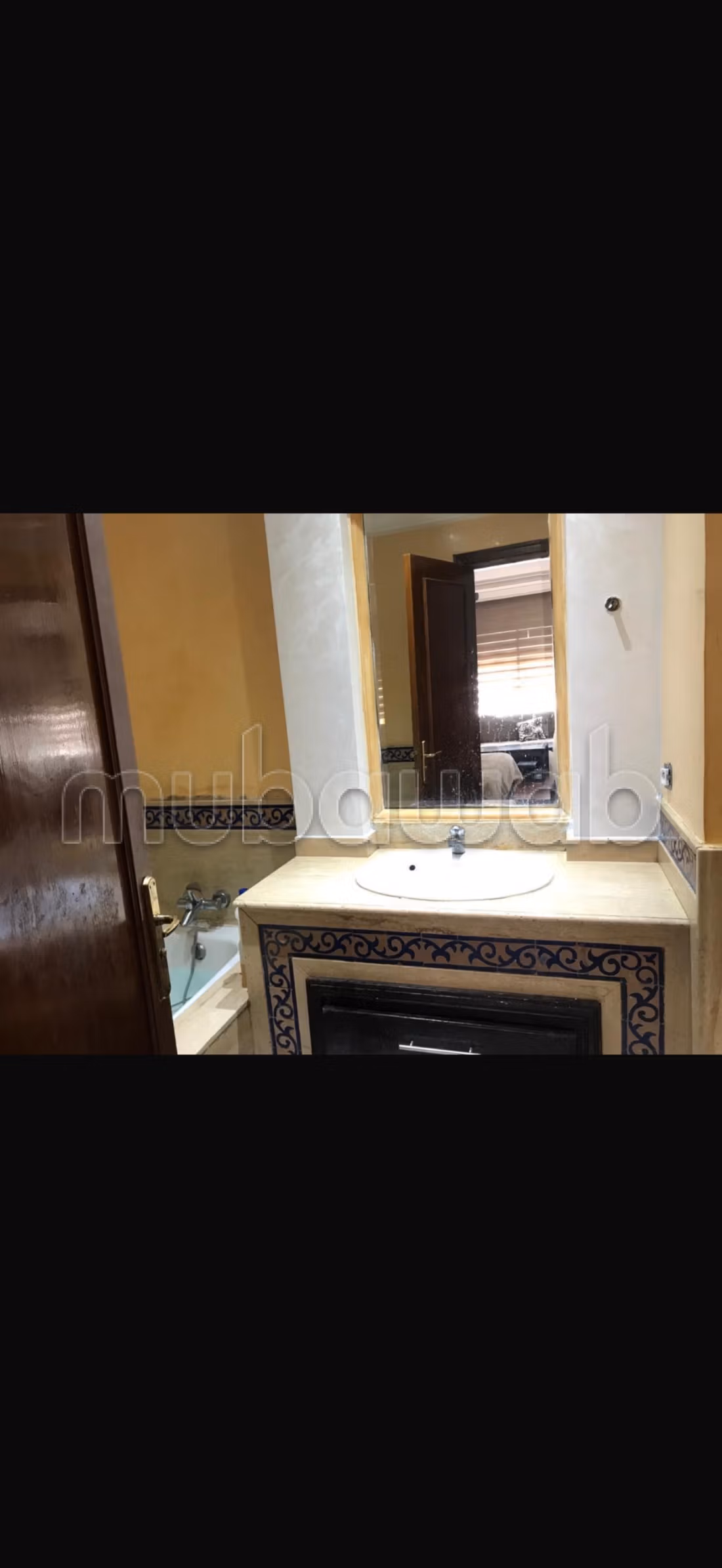 Appartement plein centre, face aux Twin Center — 2