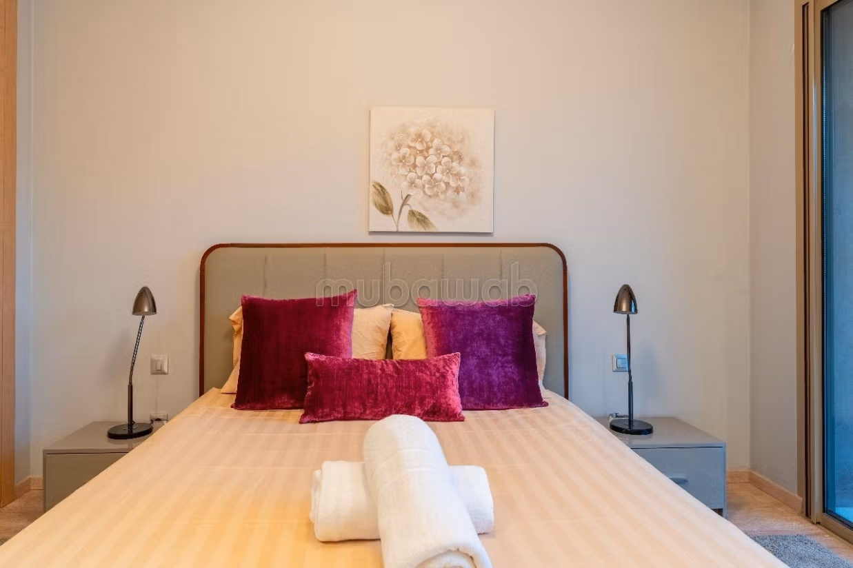 Rez de jardin, 2 chambres meublés, piscine, golf