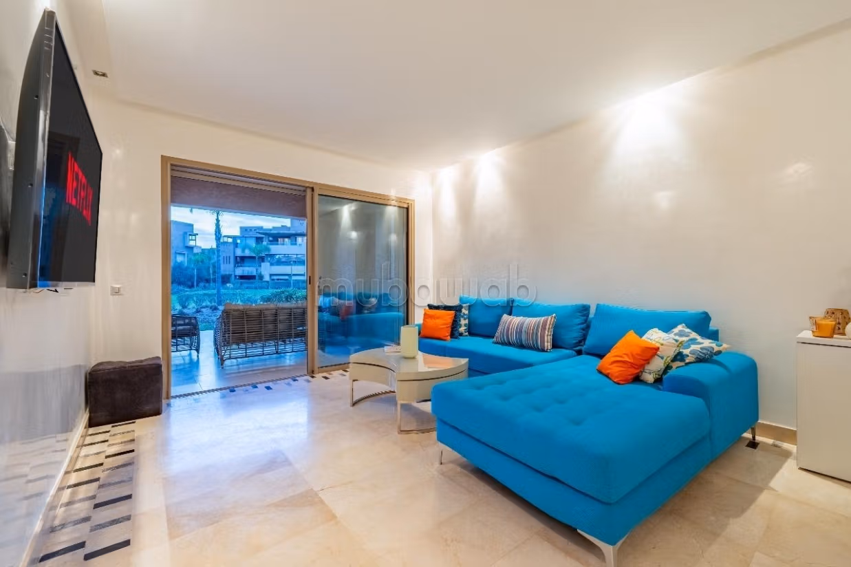 Rez de jardin, 2 chambres meublés, piscine, golf