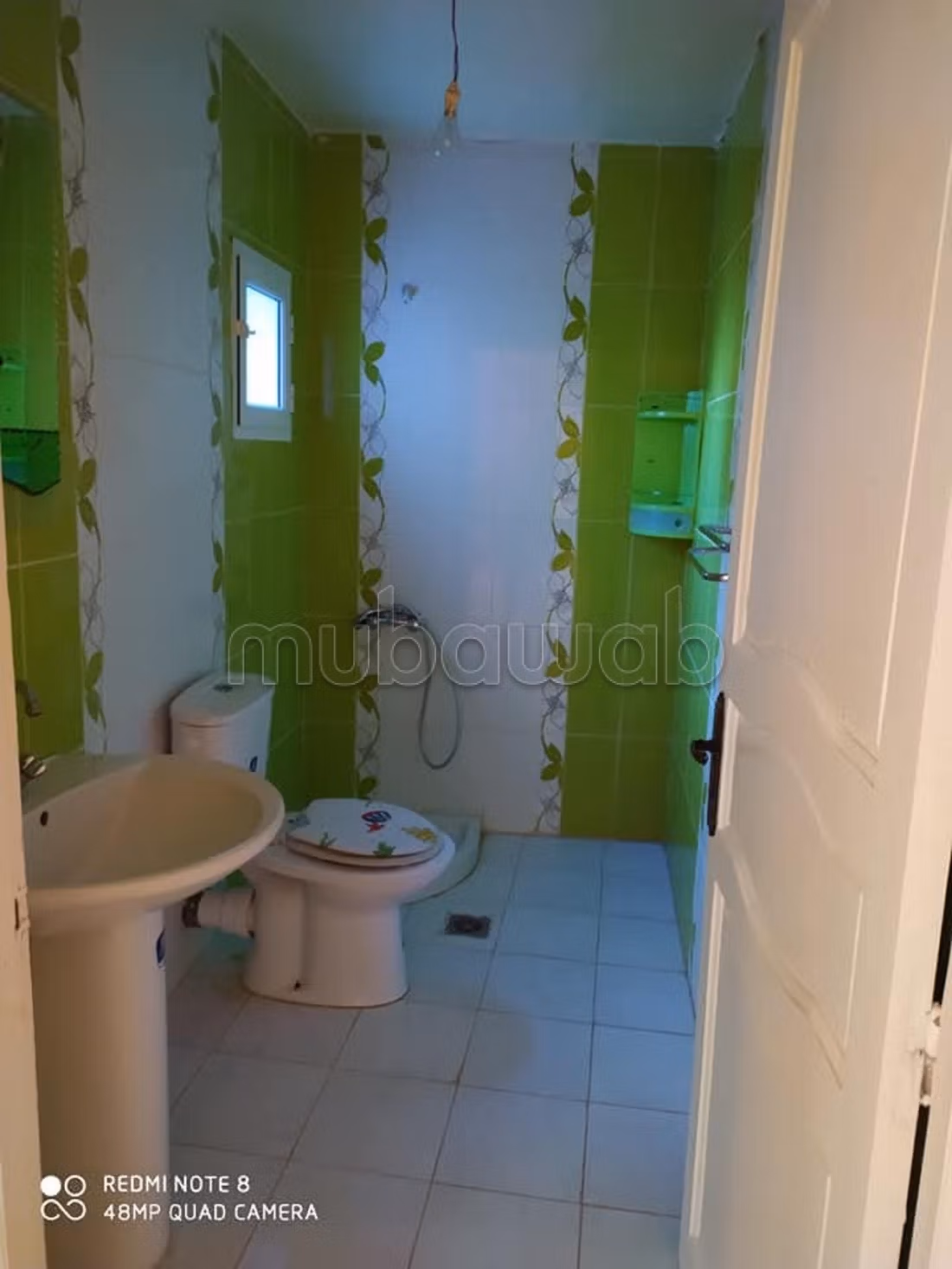 Jolie maison à vendre avec 3 garages. Surface totale 110 m²