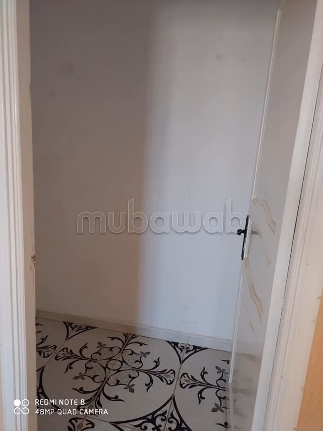 Jolie maison à vendre avec 3 garages. Surface totale 110 m²