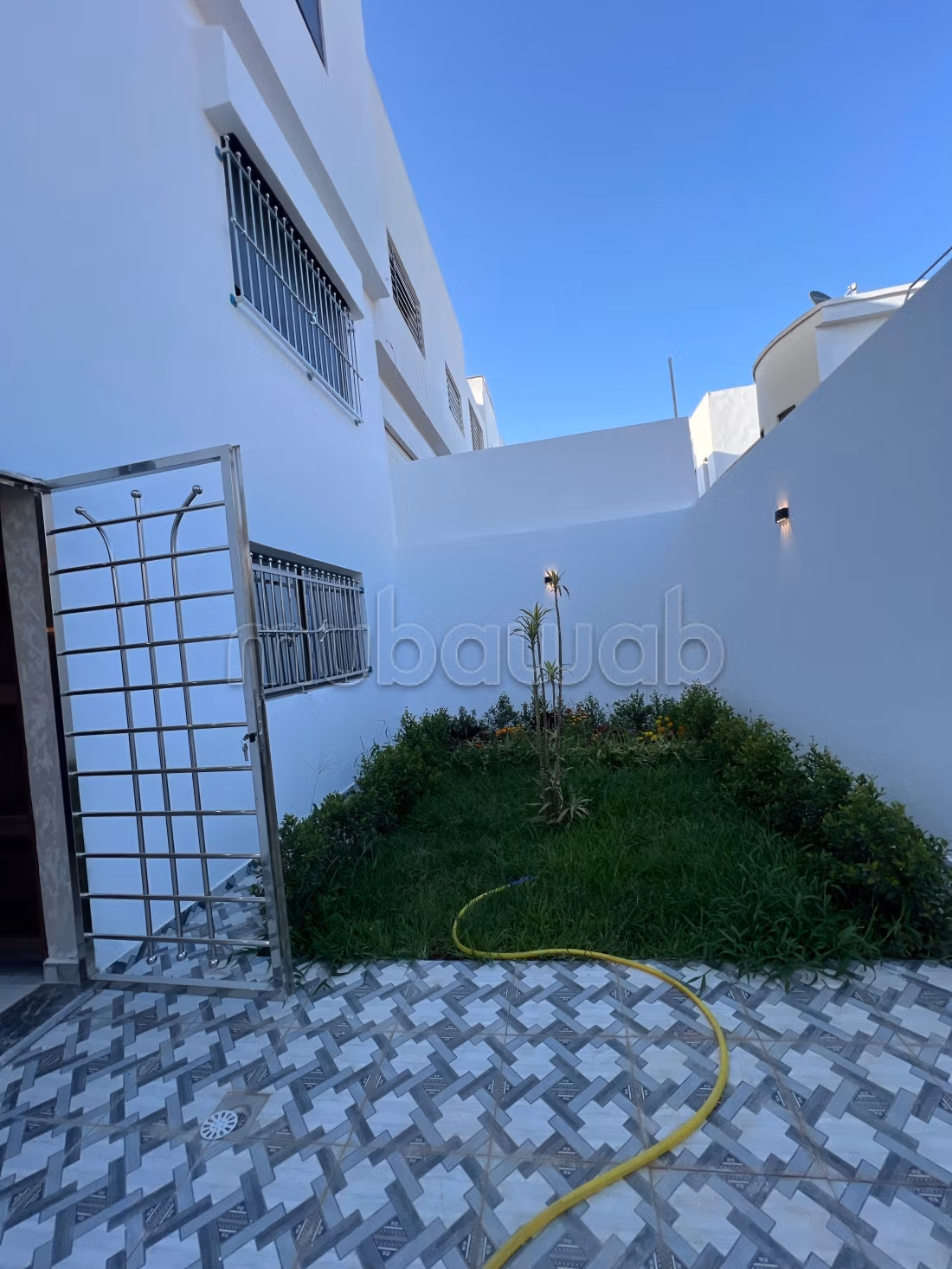 Casa de alto standing en venta en alianza mehdia