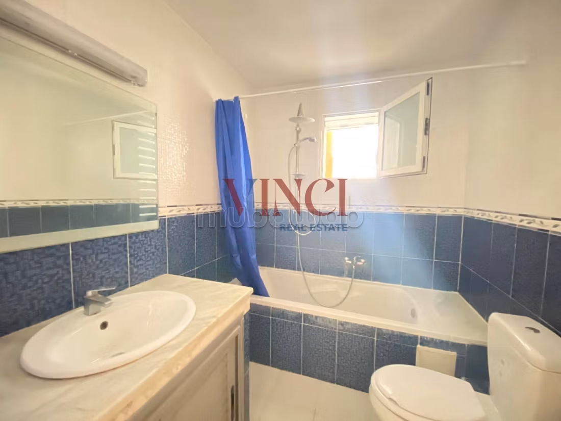 A vendre un Appartement en S2 aux jardins de l'Aouina
