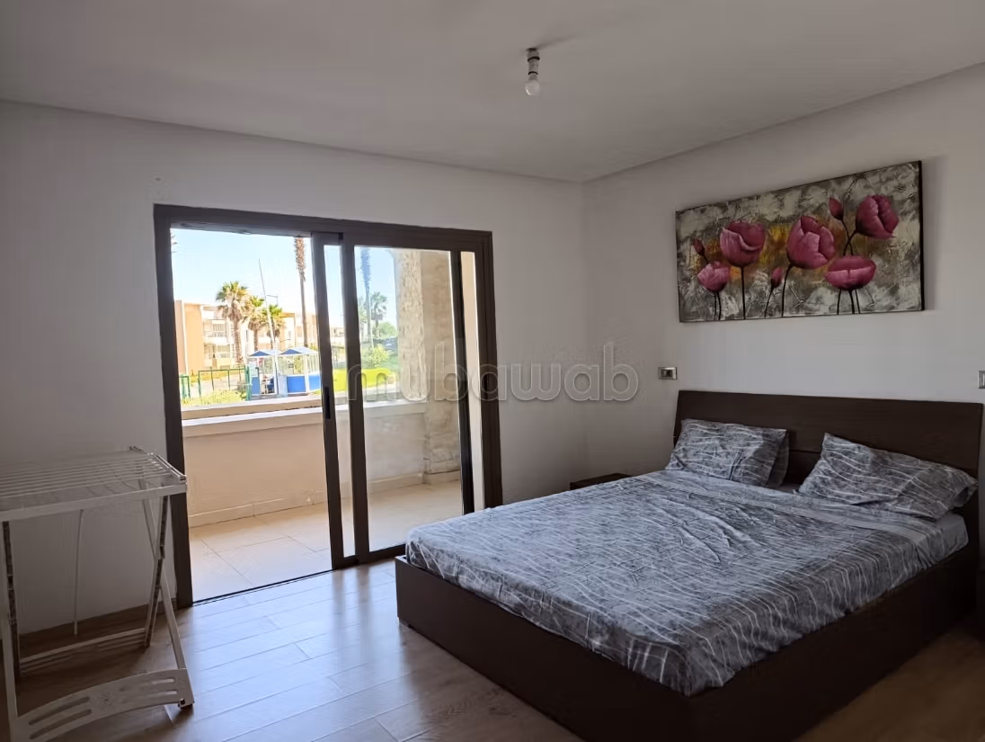Beautiful apartment at Nations Beach