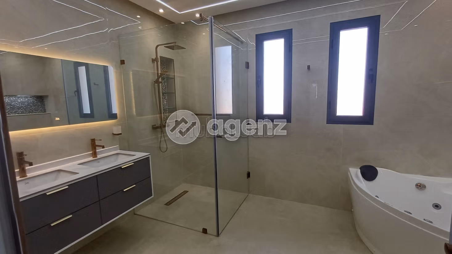 Villa for sale 443 m², 4 bedrooms in Les Portes de Marrakech 2 Marrakech