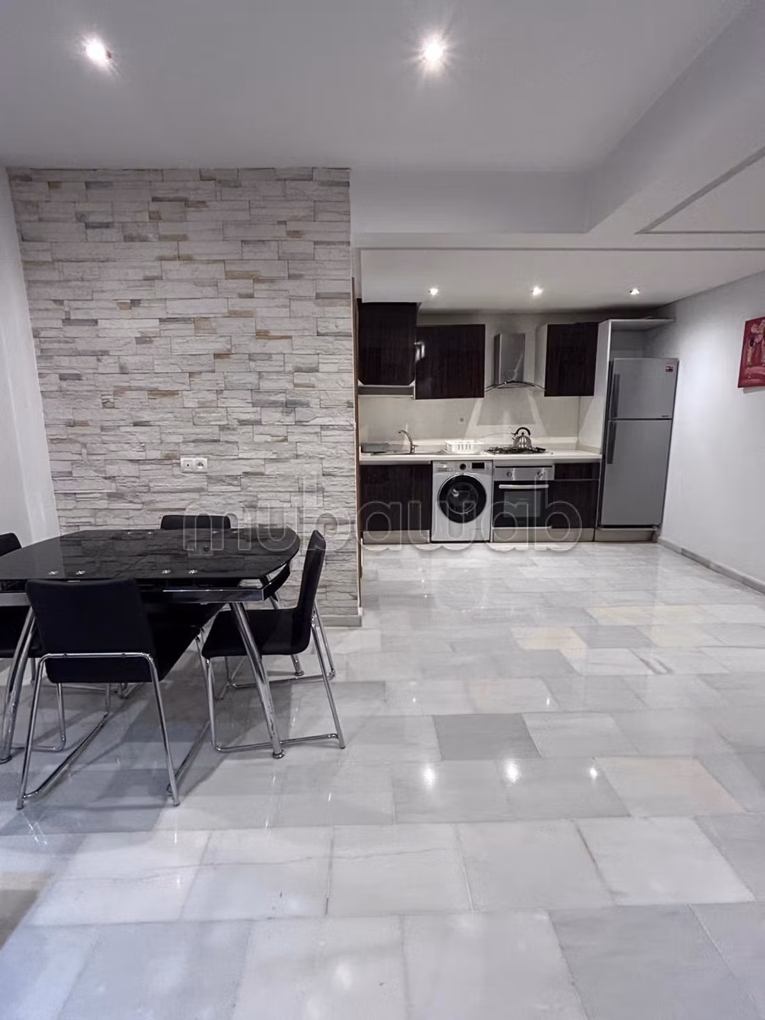 Studio meublé moderne à louer à maarif ct macdo — 4
