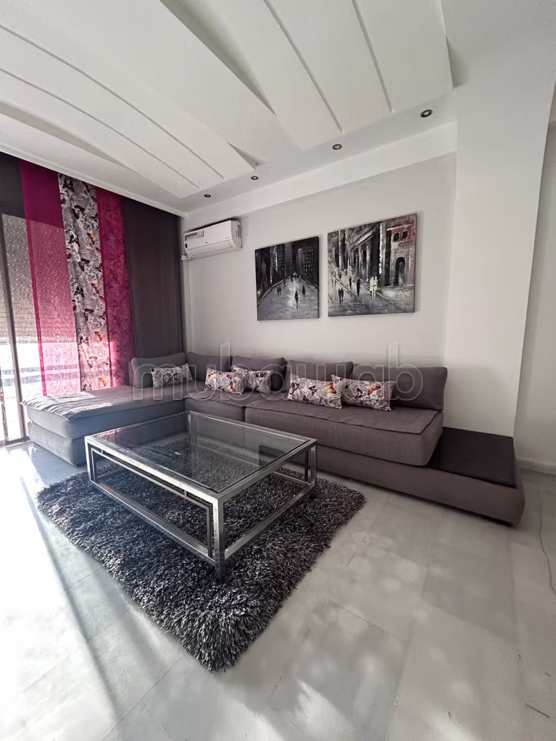 Studio meublé moderne à louer à maarif ct macdo — 5