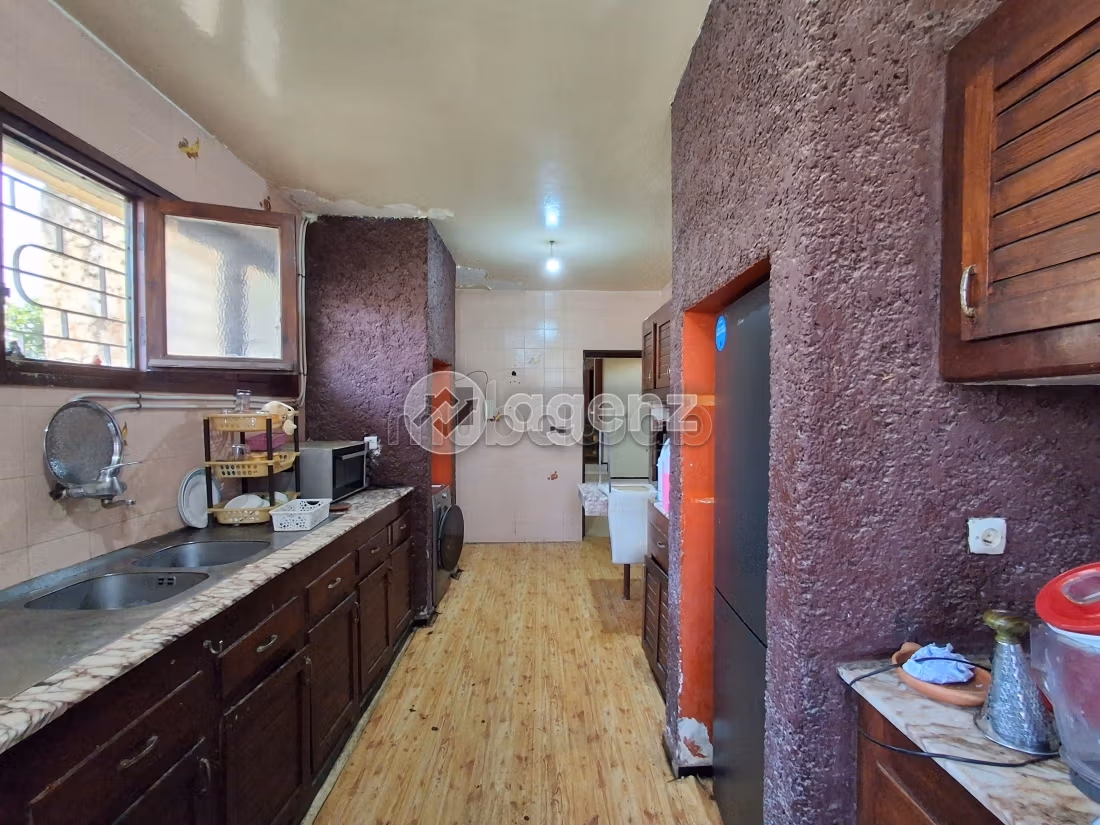 Villa in vendita 570 m², 6 camere Btana Salé
