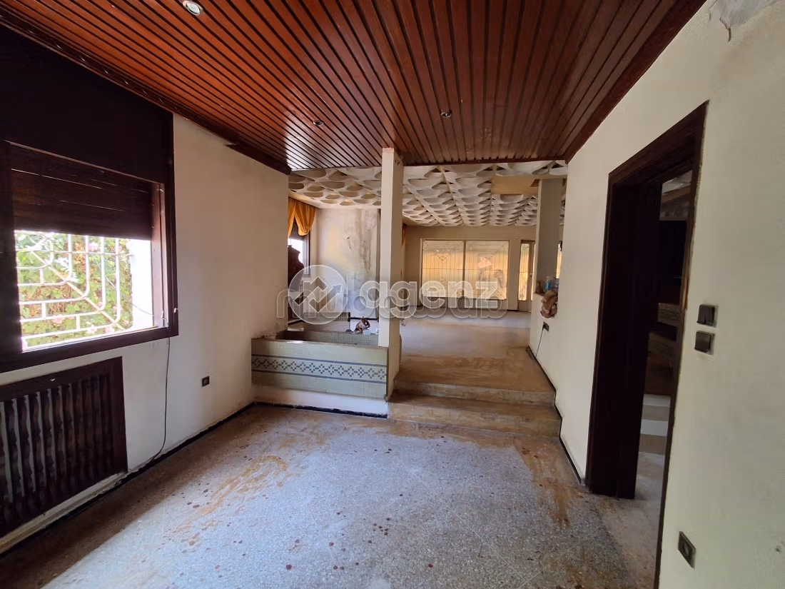 Villa in vendita 570 m², 6 camere Btana Salé