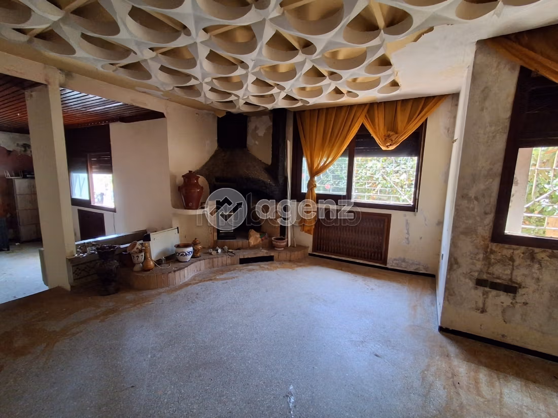 Villa in vendita 570 m², 6 camere Btana Salé