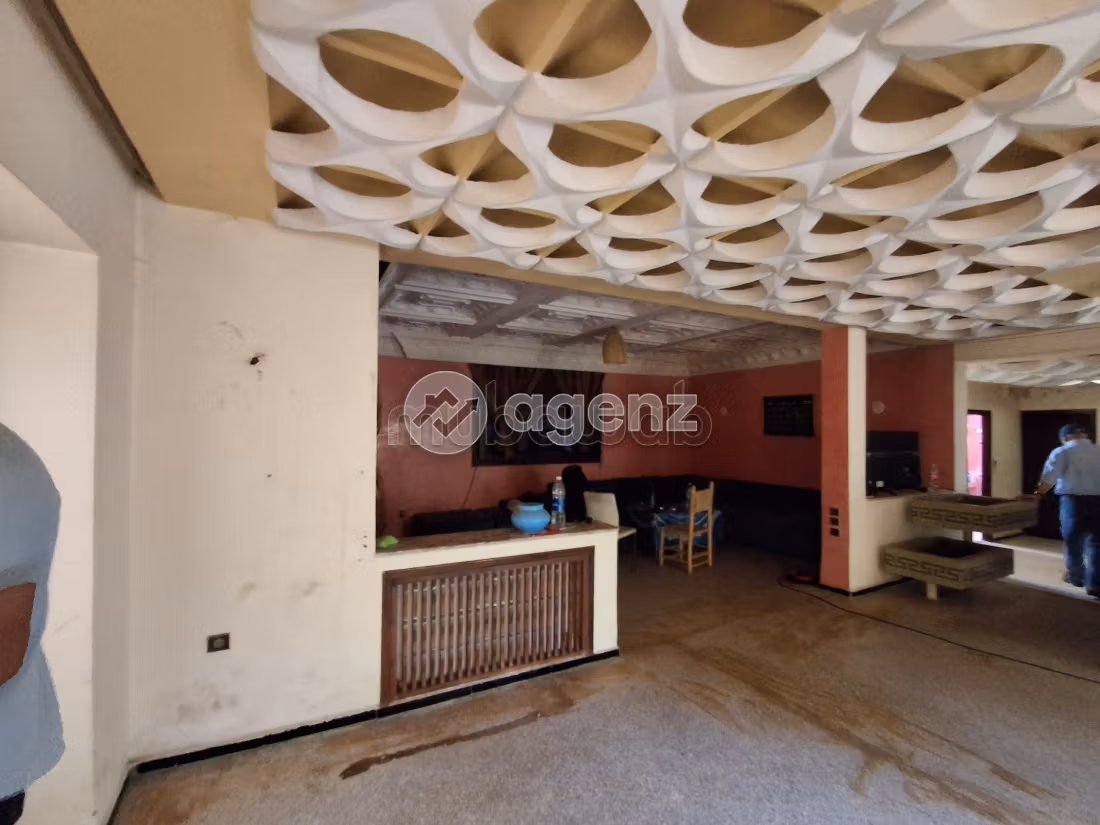 Villa in vendita 570 m², 6 camere Btana Salé