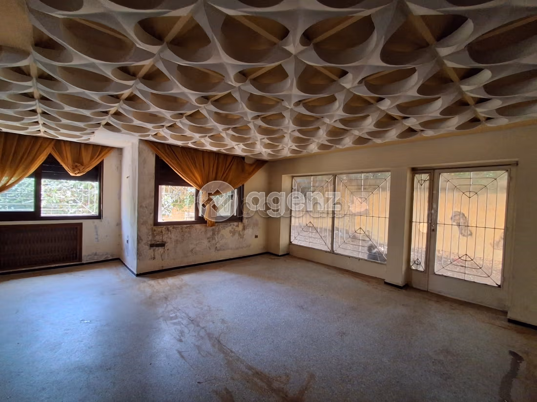 Villa in vendita 570 m², 6 camere Btana Salé