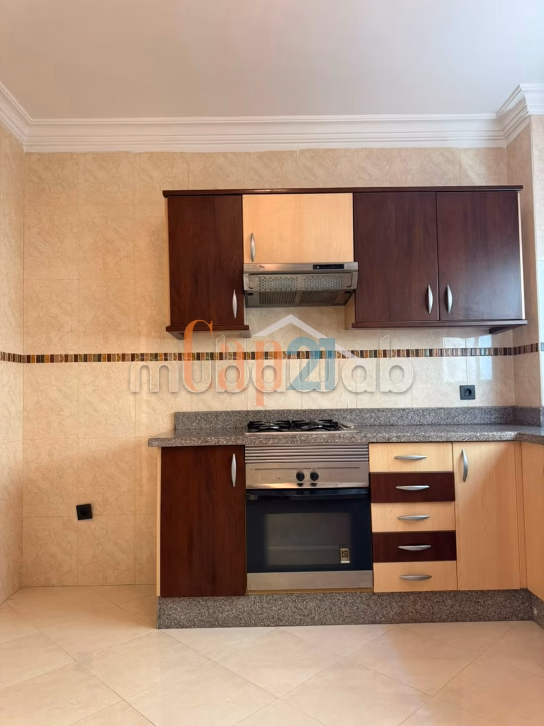 Appartement vide de 150m² à louer à Iberia — 6