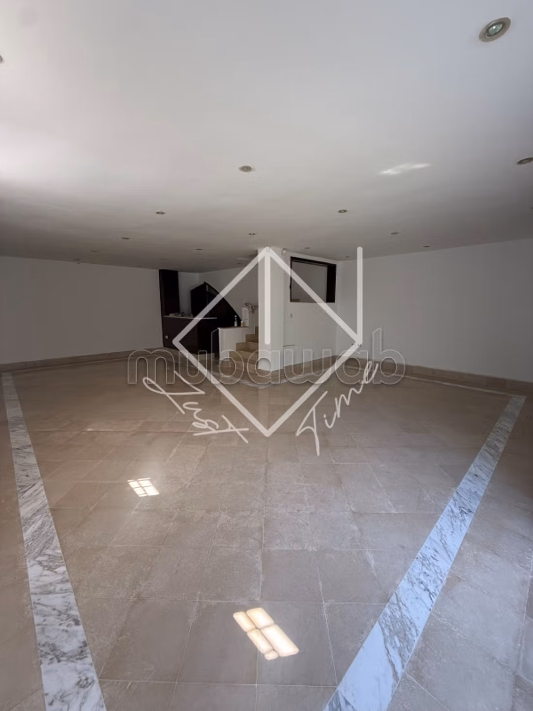 In affitto: Casa spaziosa in triplex a Jardini d’El Menzah