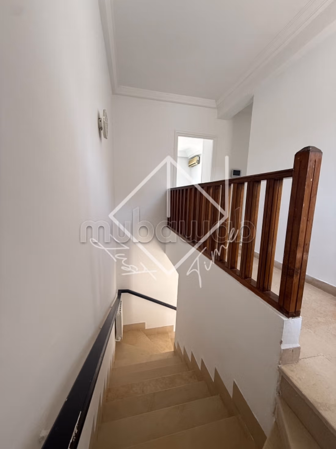 In affitto: Casa spaziosa in triplex a Jardini d’El Menzah