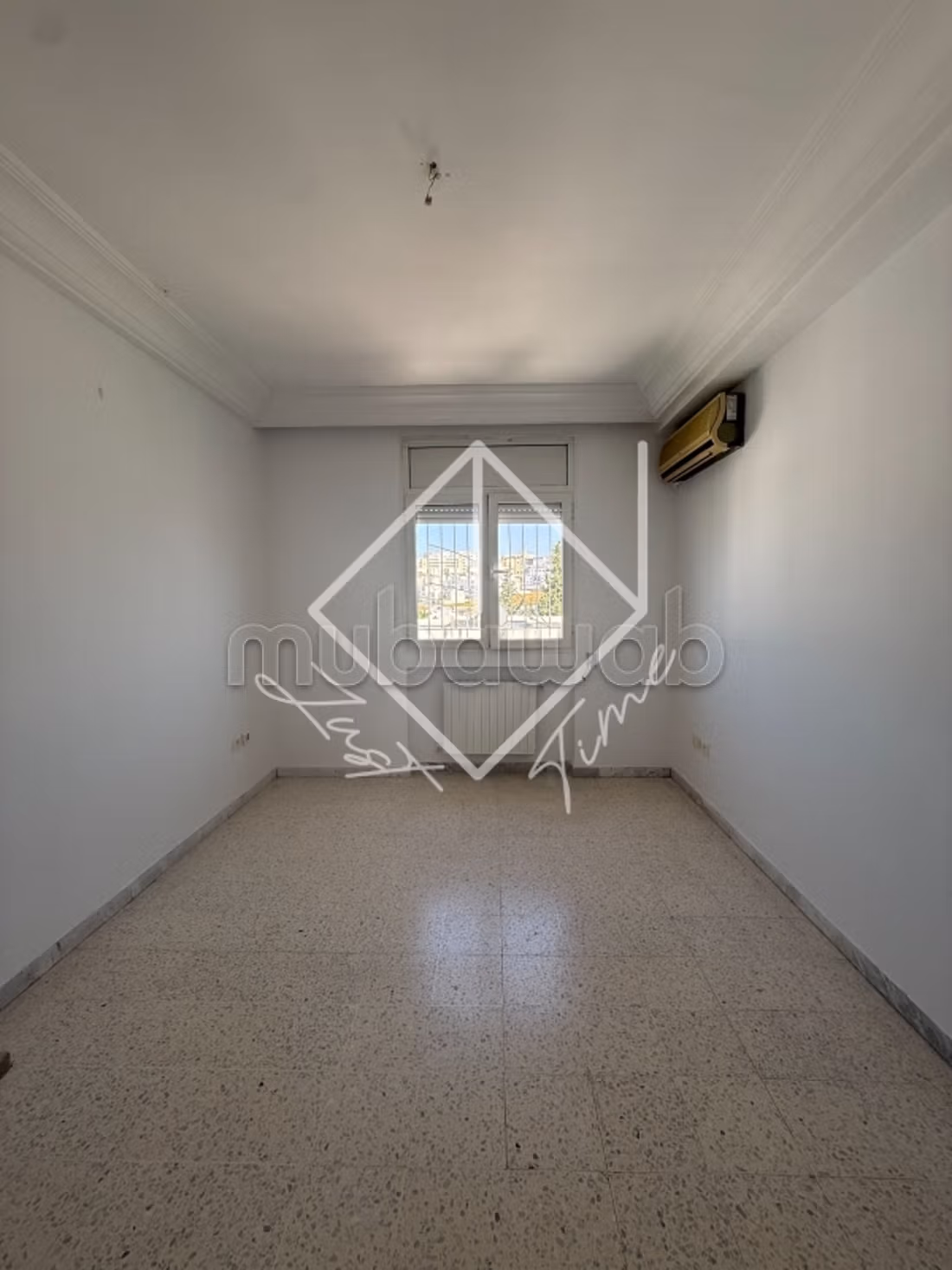 In affitto: Casa spaziosa in triplex a Jardini d’El Menzah