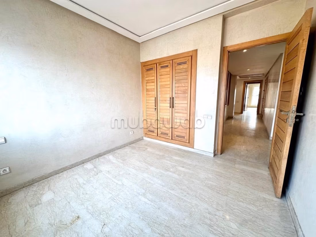 À louer appartement meublé terrasse a qrt racine — 3
