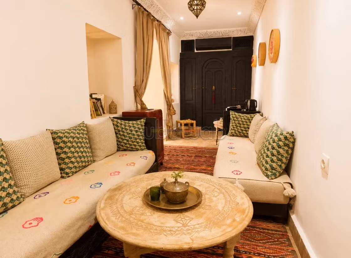 Riad intitolato con piscina e terrazza a Bab Aylan