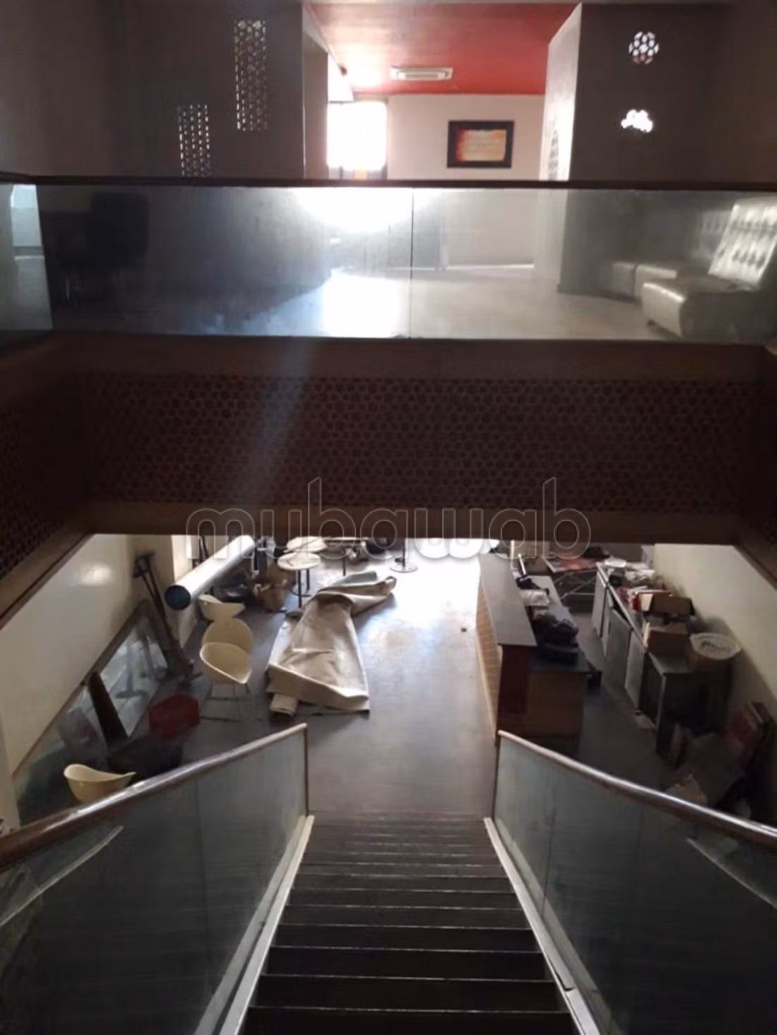 Local comercial en venta a Liberté. Superficie total 760 m². Sistema de climatización