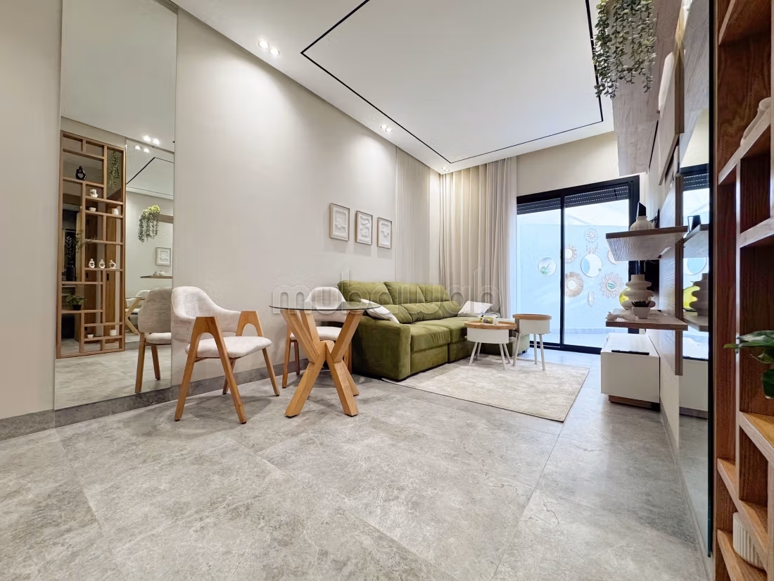 Superb studio with a magnificent large courtyard