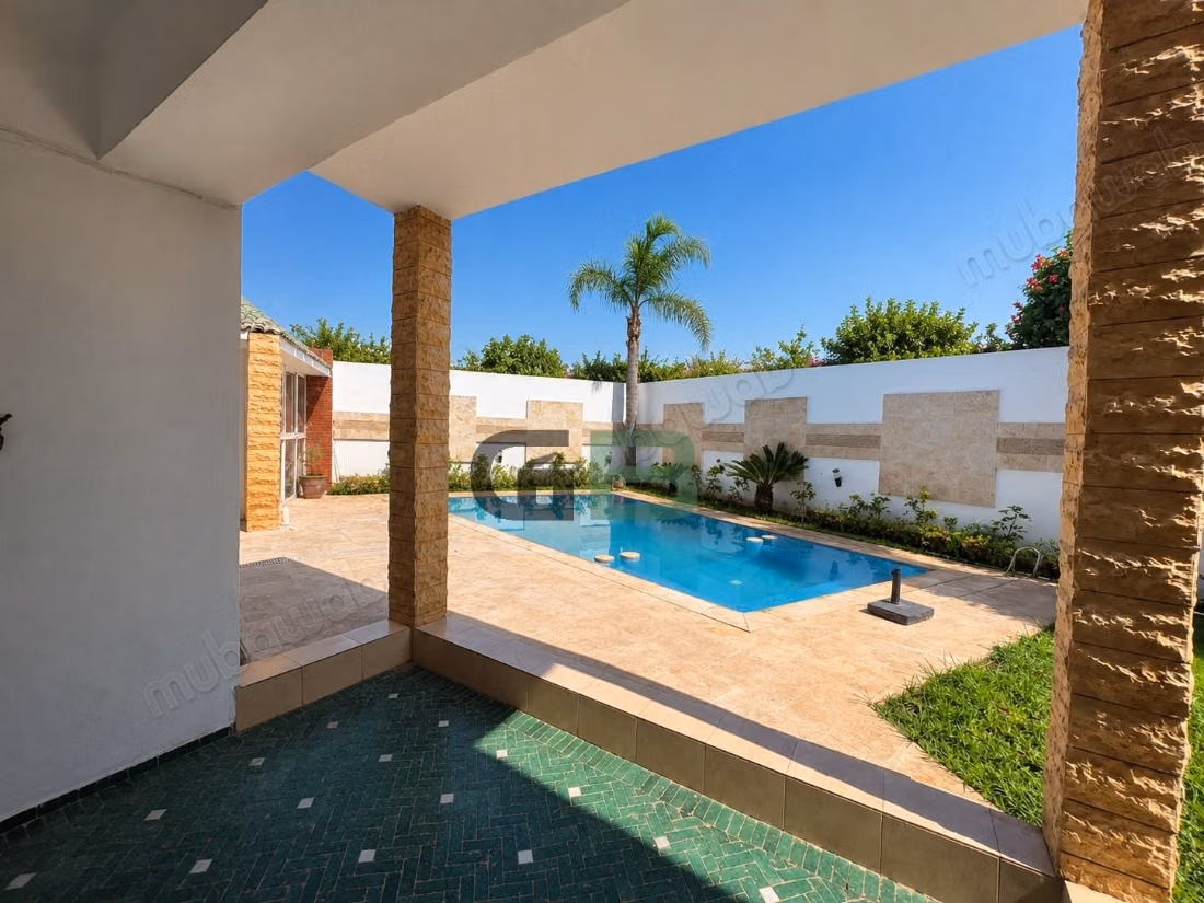 Villa AinDiab ext, 4 chambres Jardin/piscine Hammam