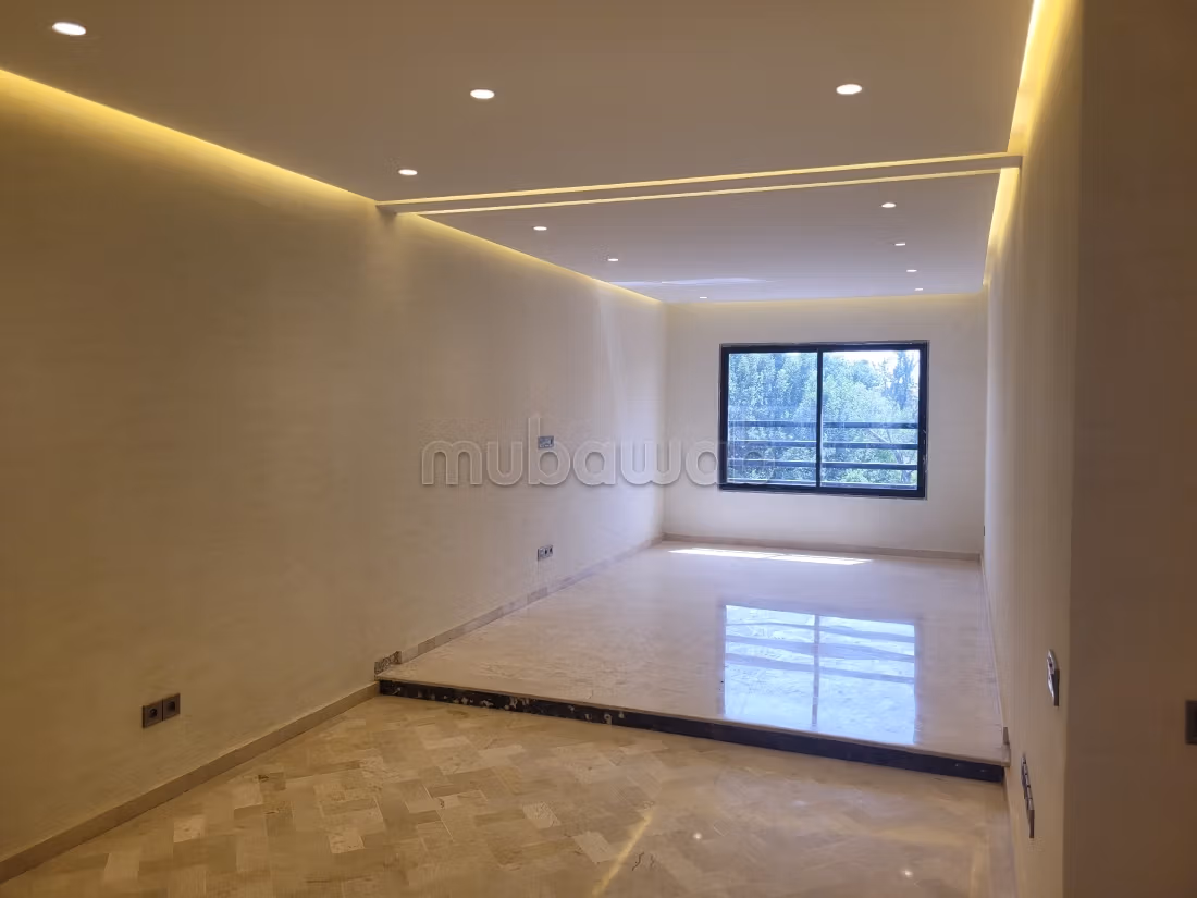 Appartement vide à louer en Longue durée 
Centre