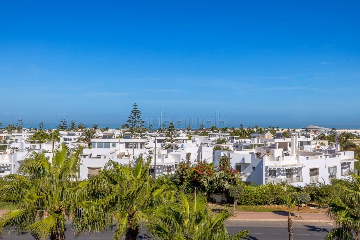 Villa te koop in Ain Diab langs de Route d'Azzemour