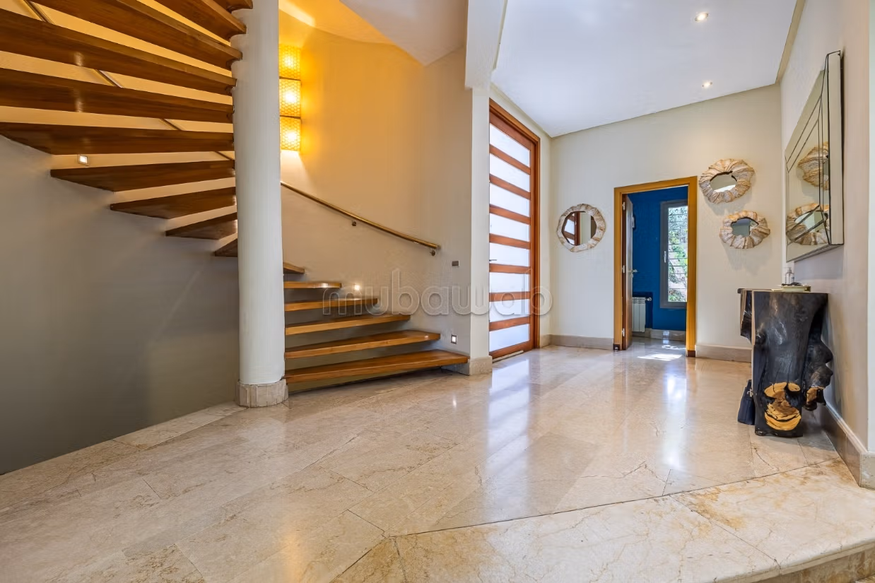 Villa te koop in Ain Diab langs de Route d'Azzemour