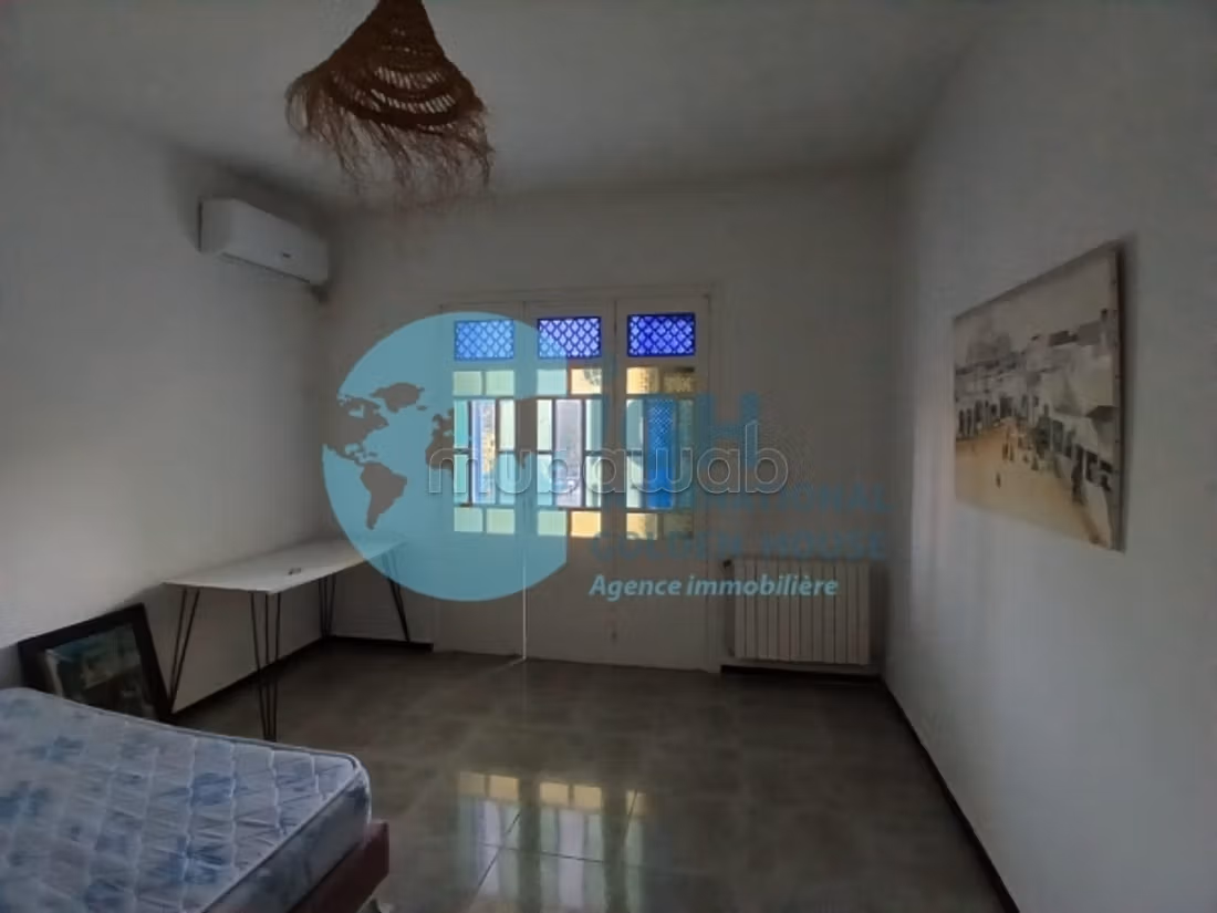 In affitto – Superbo piano di villa S3 a La Marsa Corniche