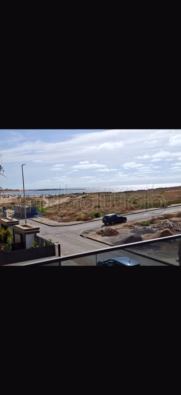 Villa avec piscine à la plage de sid el abed
