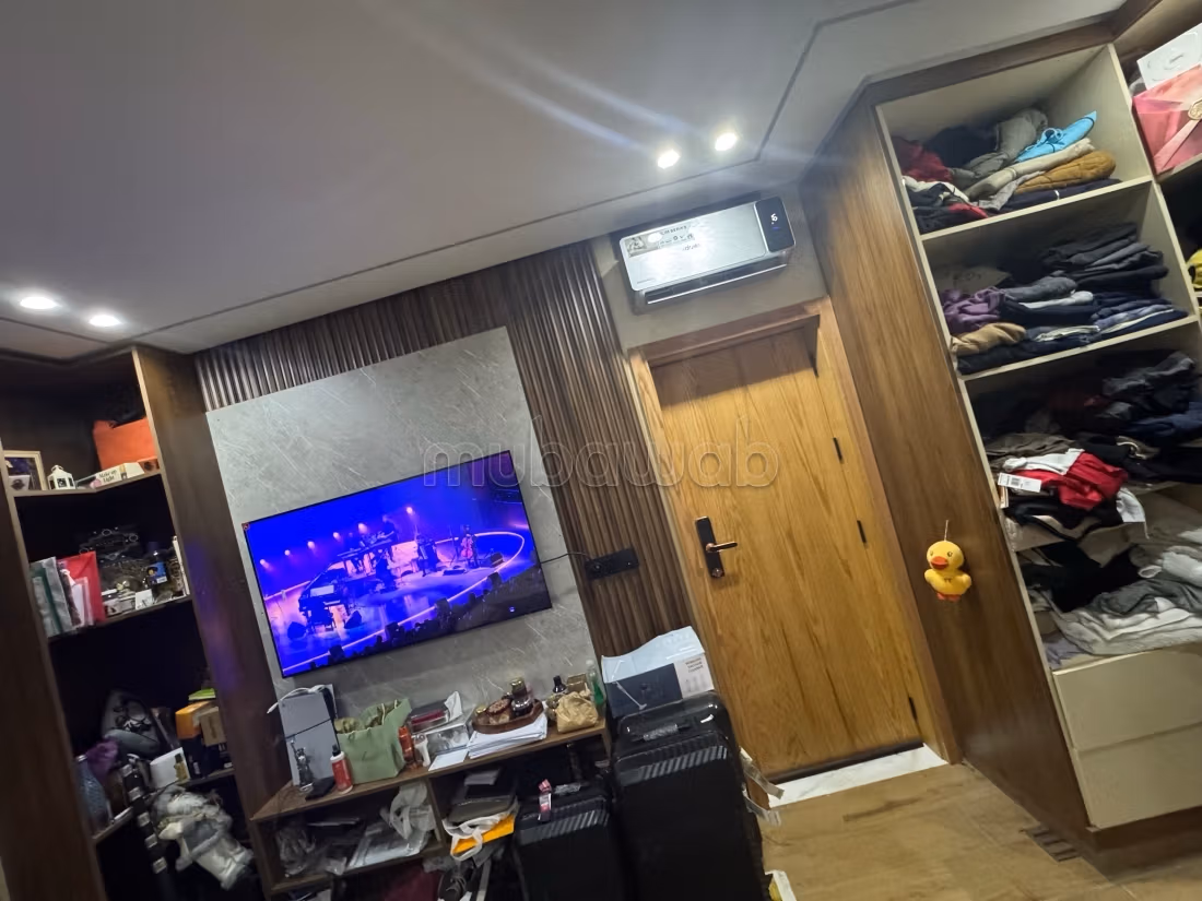 Maison à la vente à Sidi Allal El Bahraoui. 
Surface de 80 m². 
Cuisine bien équipée