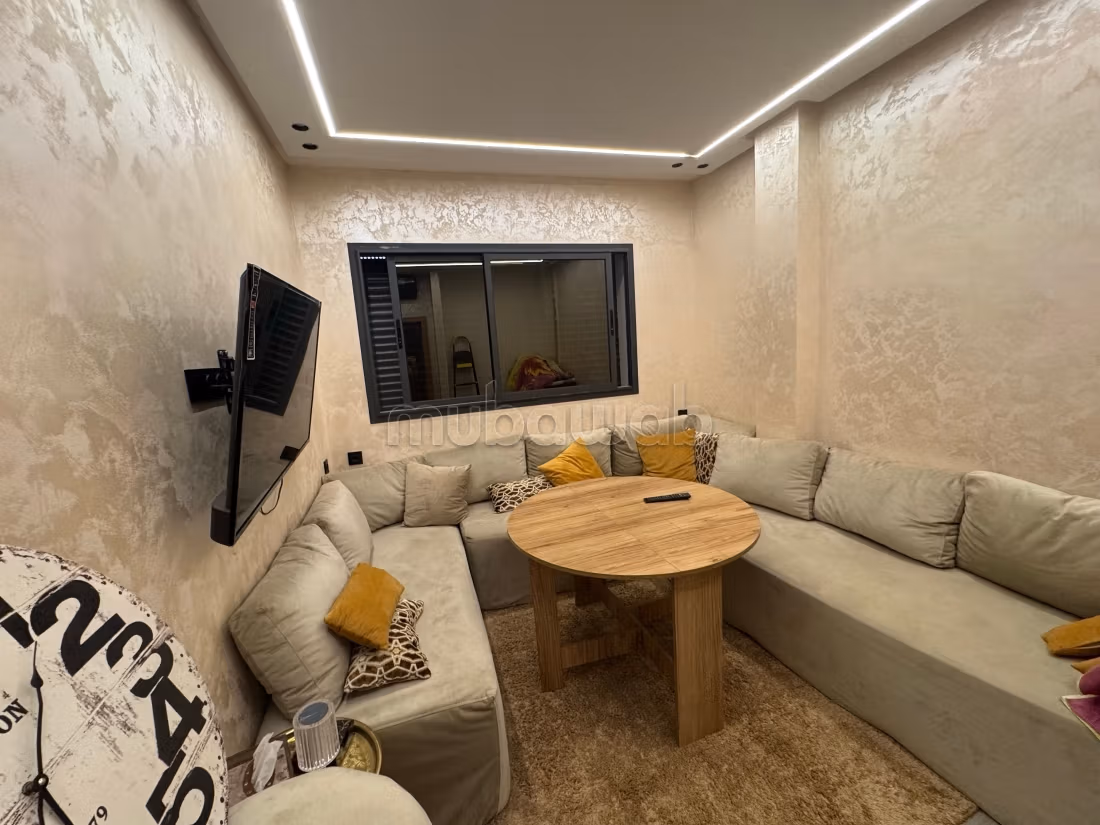 Maison à la vente à Sidi Allal El Bahraoui. 
Surface de 80 m². 
Cuisine bien équipée