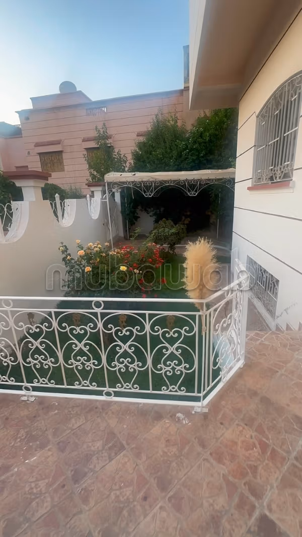 Villa 371m² Firdaous neighborhood near ELARAKI college