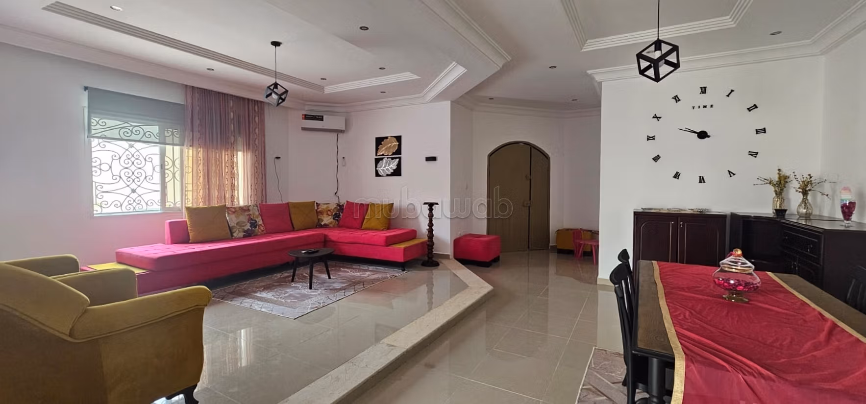 Casa di lusso in affitto. Superficie di 600 m². Posti auto e giardino