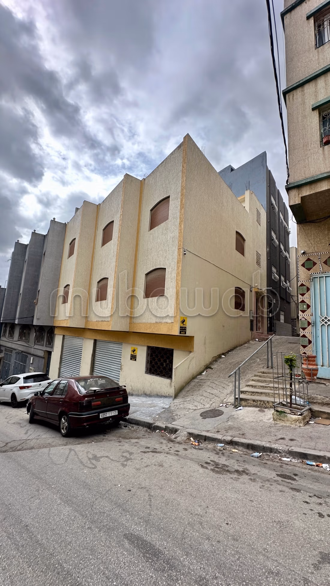 Très belle maison en vente à Jirrari.
Sécurisé 24/24 — 2