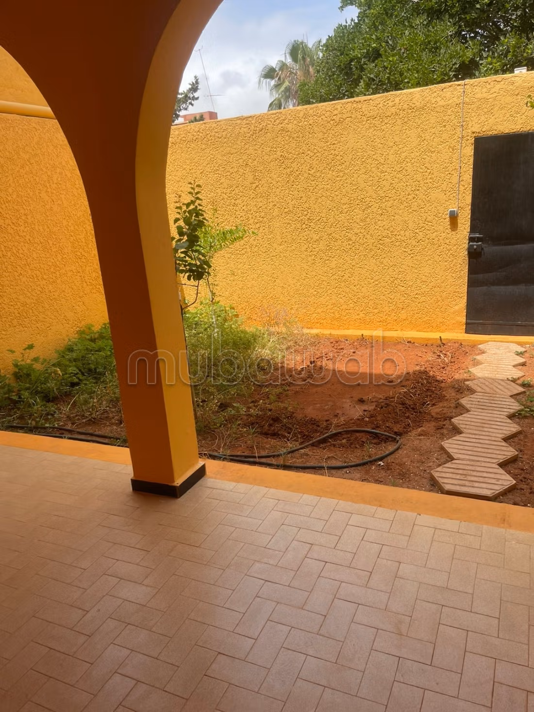 Hogere woning te koop in Saïdia. Oppervlakte 287 m². Goed gemeubileerd