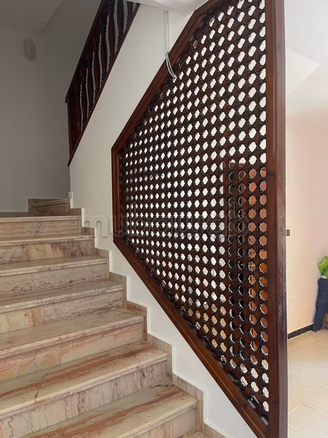 Hogere woning te koop in Saïdia. Oppervlakte 287 m². Goed gemeubileerd