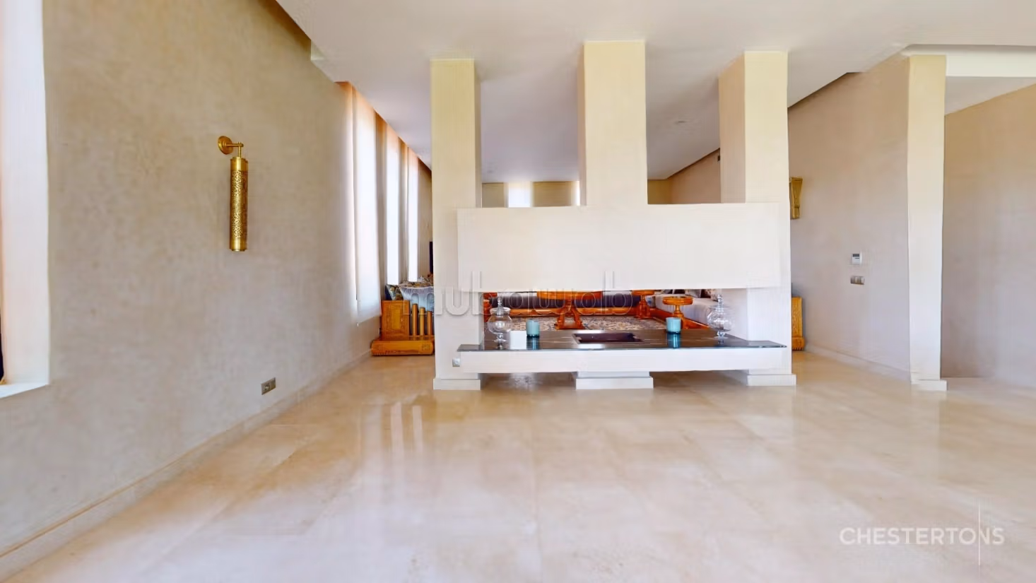 Superb 5-bedroom villa on Route de Ourzazate
