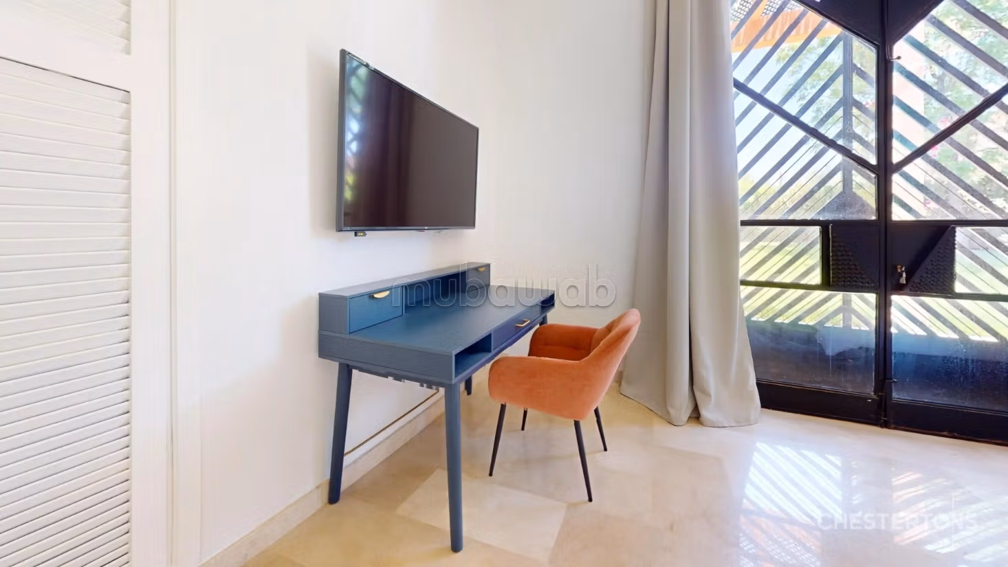 Superb 5-bedroom villa on Route de Ourzazate