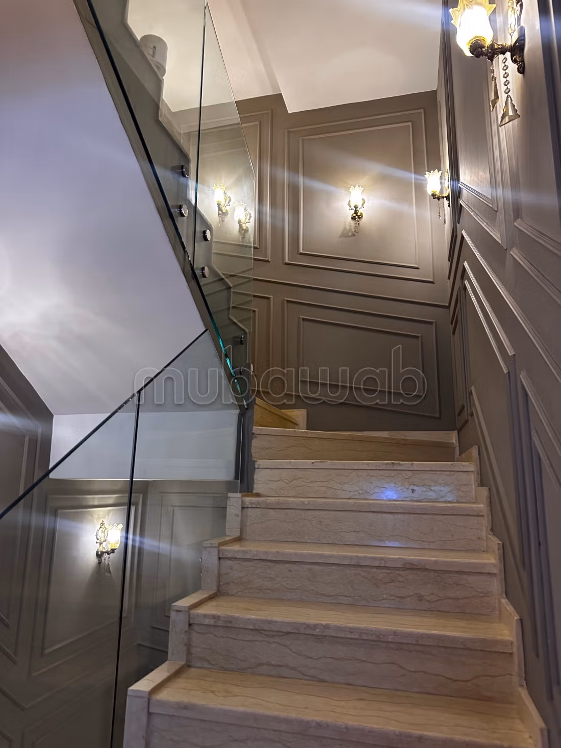 Villa angle très ensoleillée haut standing