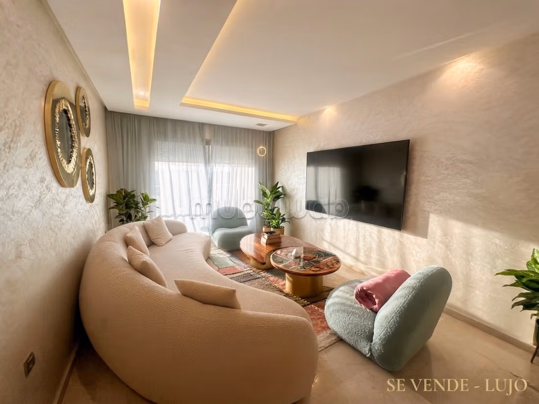 À vendre appartement à Boulevard Med 6.1 Chambre. Résidence avec concierge, climatisation générale — 3