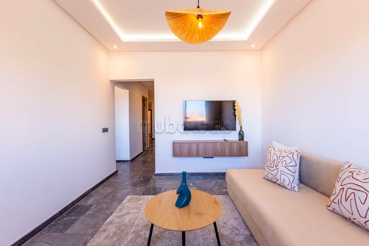 Appartement à vendre à Bouaakkaz. 2 chambres agréables. Meublé — 2
