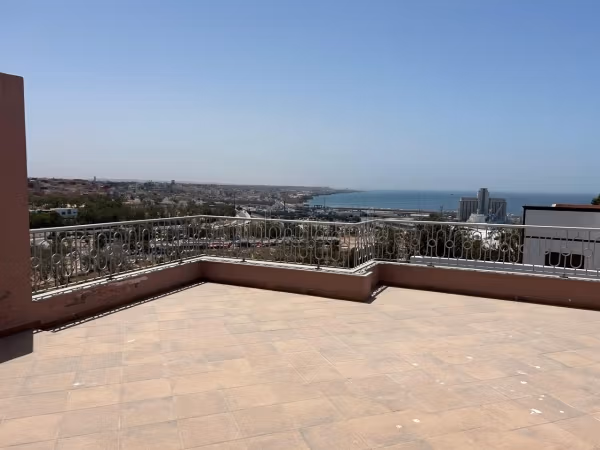 Villa 400m2 neuve vue sur mer Sidi bouzid