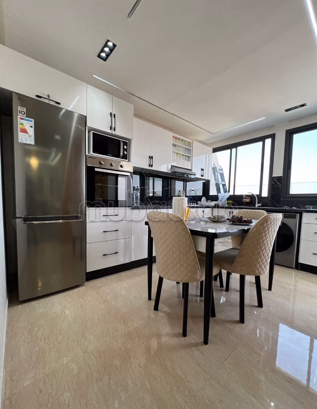 Nice 3-bedroom apartment with sea view