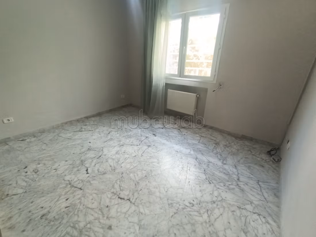 Un rdc bien situé avec un jardin
