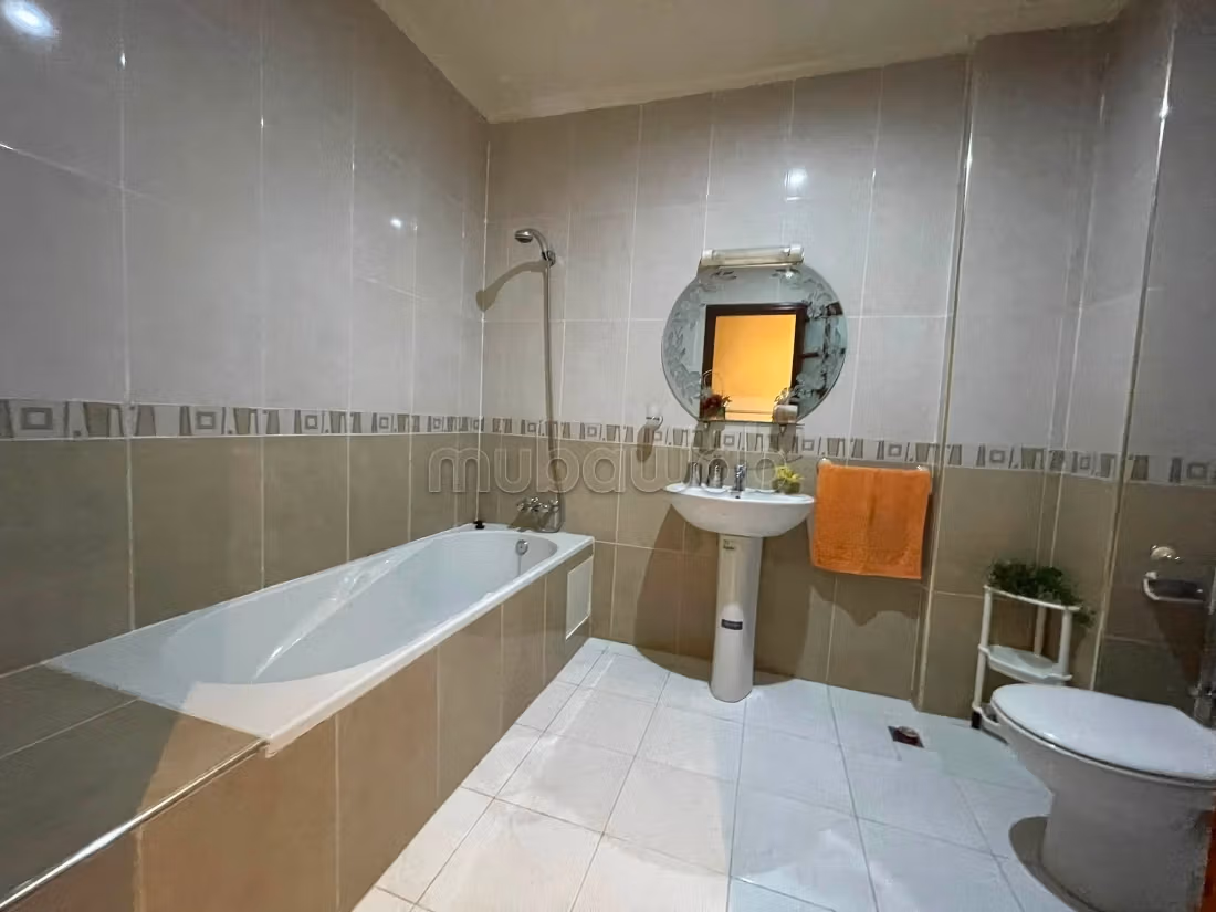 Villa in affitto con 6 camere situata a Izdihar