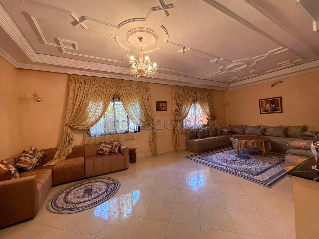 Villa in affitto con 6 camere situata a Izdihar