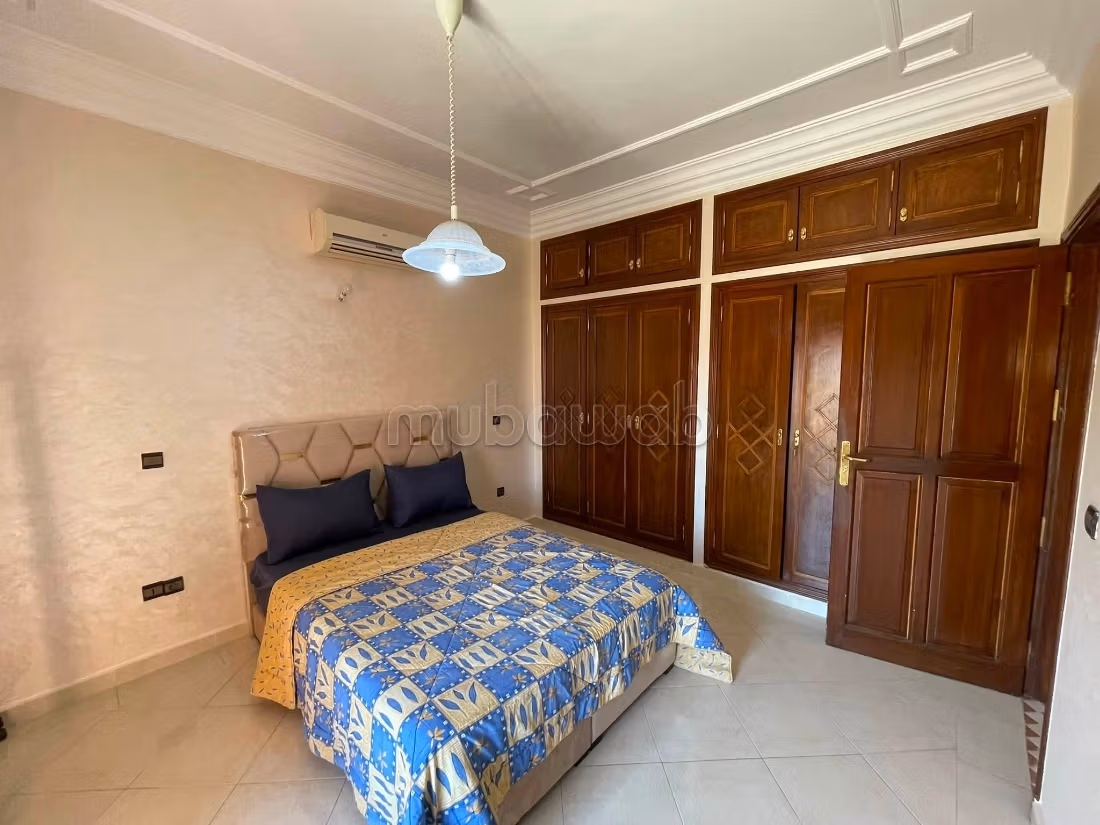 Villa in affitto con 6 camere situata a Izdihar
